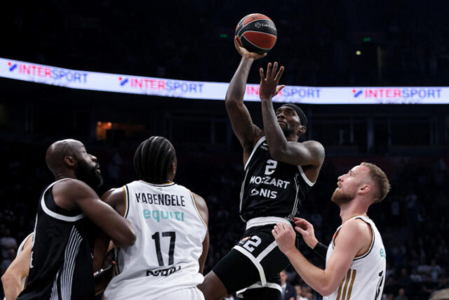 Dubai se namučio, ali i ostao u trci sa Partizanom!
