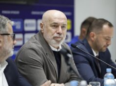 Sergej Barbarez plakao posle plasmana na Svetsko prvenstvo Sergej Barbarez plakao posle plasmana na Svetsko prvenstvo